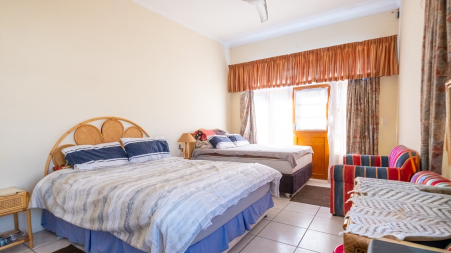 5 Bedroom Property for Sale in Sedgefield Central Western Cape